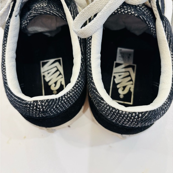 Vans Old Skool sneakers, Denim Black Model size Men 8 or Women 9.5 - Picture 5 of 6